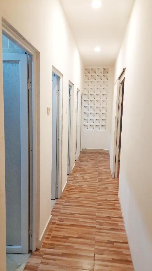 Bromo Dormitory & Cabin Экстерьер фото