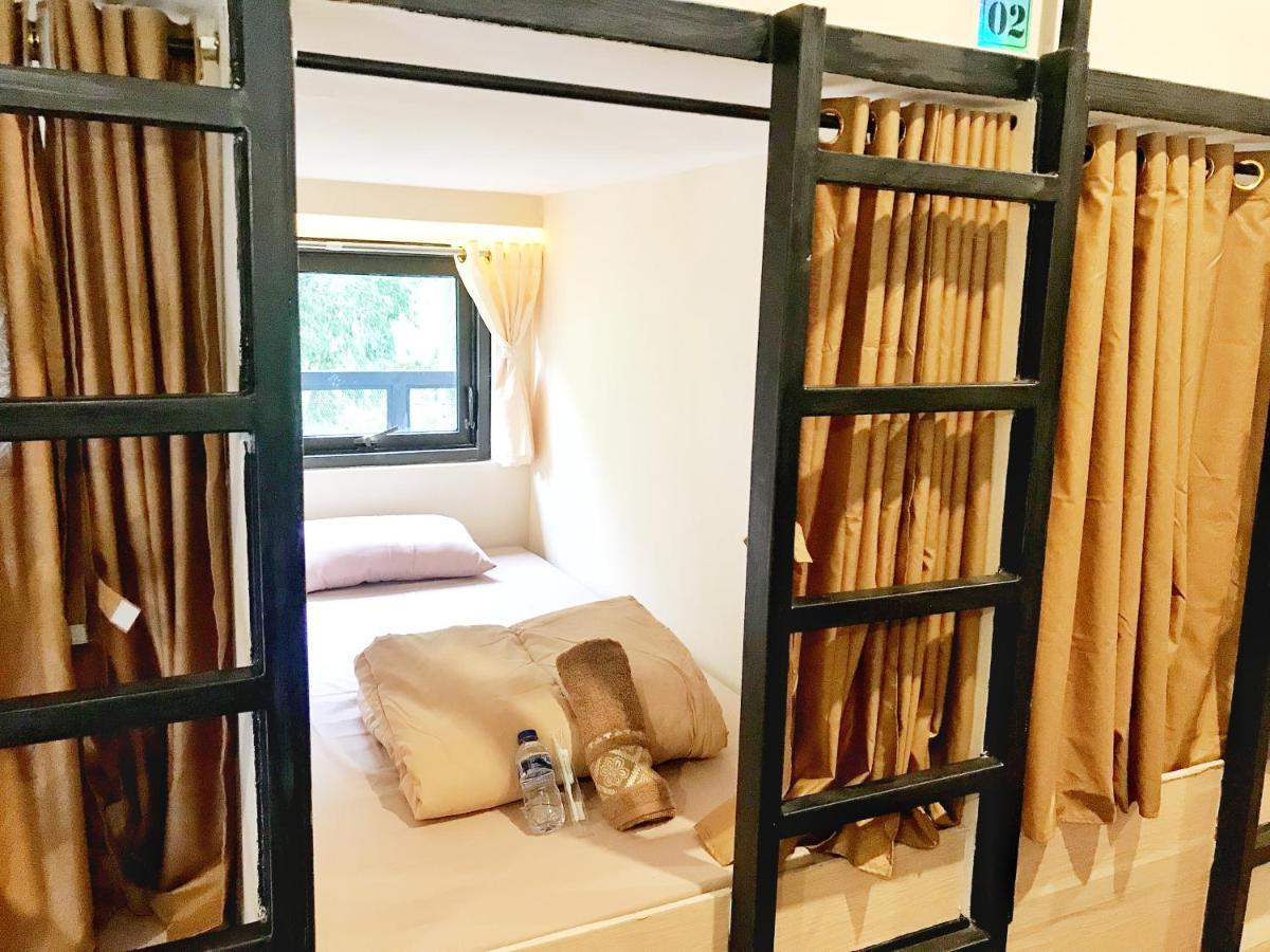 Bromo Dormitory & Cabin Экстерьер фото