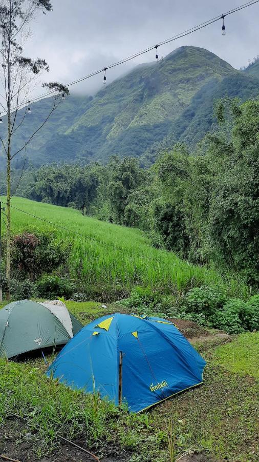 Bromo Dormitory & Cabin Экстерьер фото