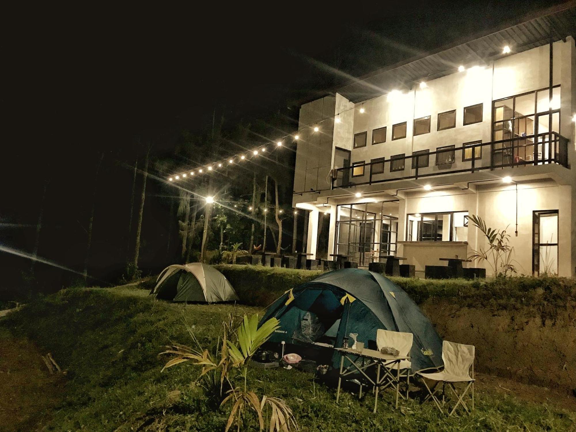 Bromo Dormitory & Cabin Экстерьер фото